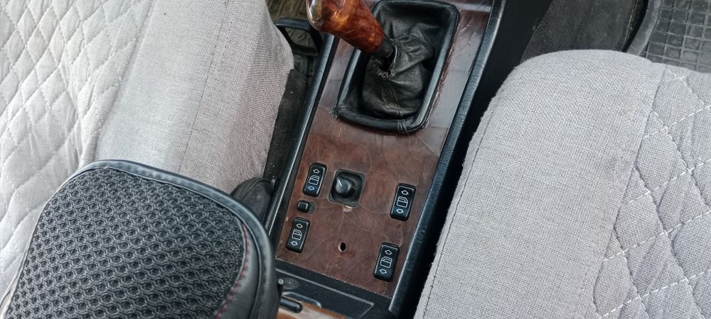 Продам Мерс 1994 года Е 280