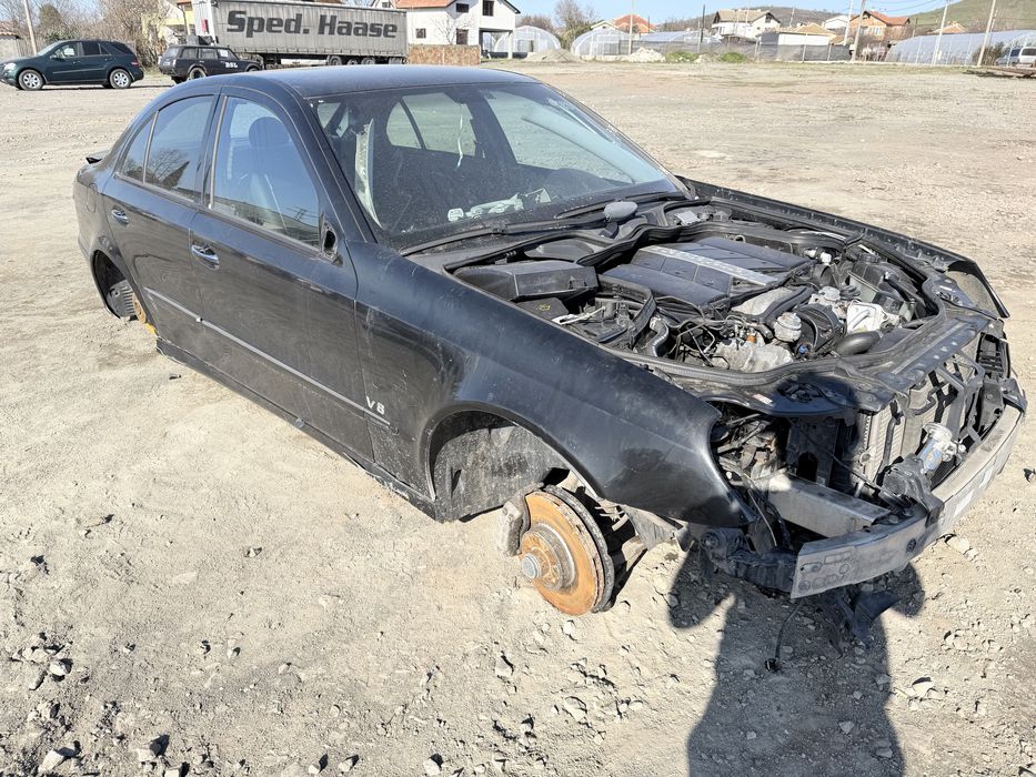 Мерцедес Е500 306кс 2003г Бензин  на части