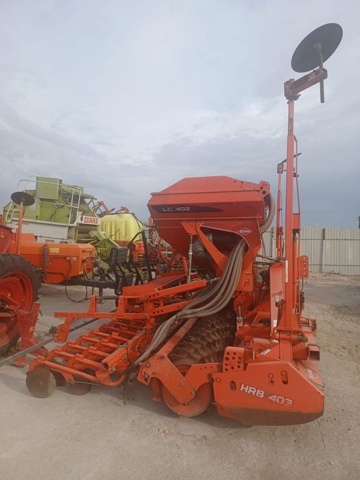 Kuhn Semanatoare paioase KUHN + FREZA pregatire KUHN Hrb 403