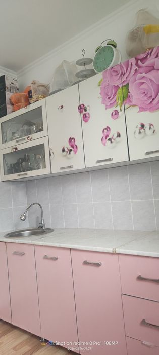 үйдегі барлық мебельді сатамын