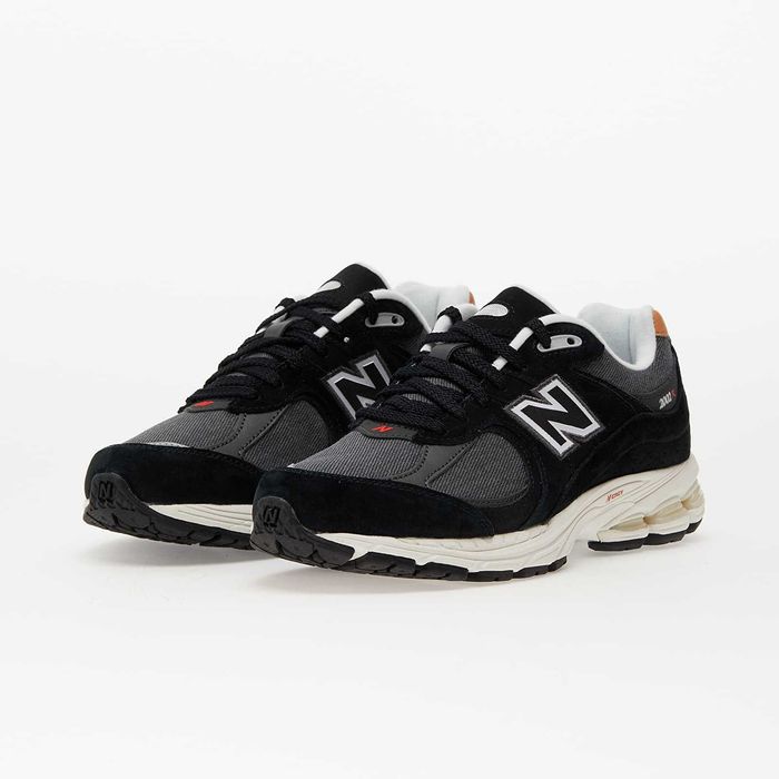 Vand New Balance 2002R 41,5 (26 cm) la cutie