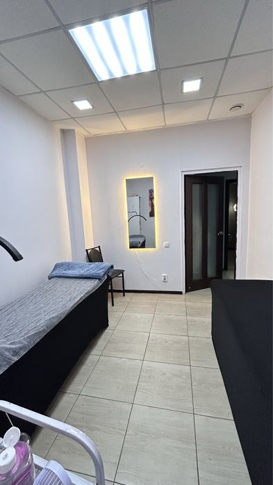 Сдается кушетка в салоне красоты