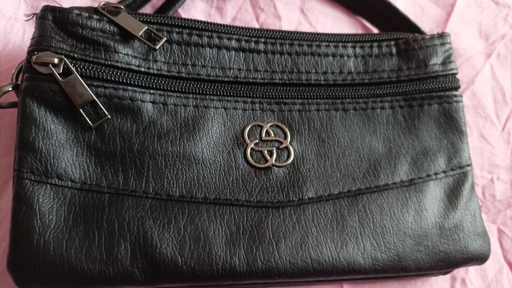 Нова дамска чанта