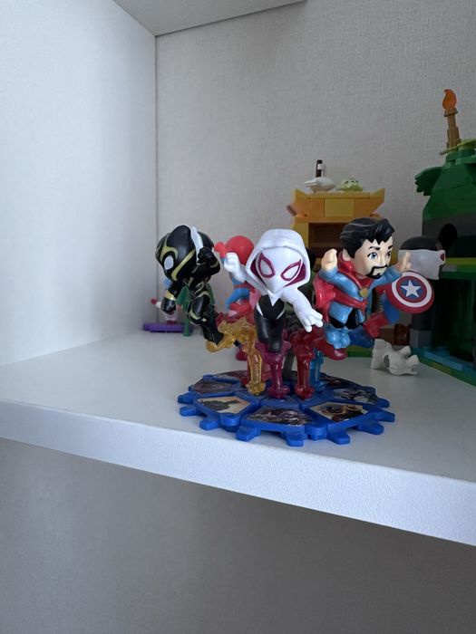 вся коллекция марвел киндеры