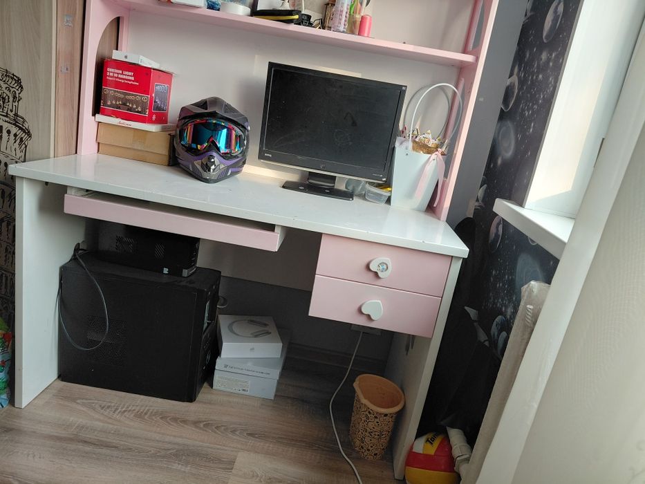 Продам письменный стол