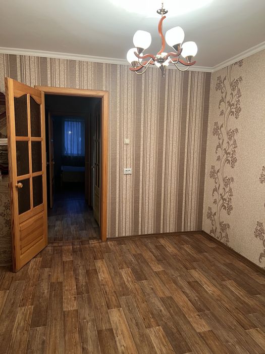 Продам 3х комнатную квартиру .