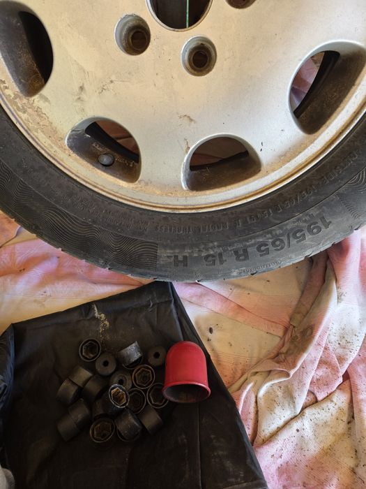 Jante aliaj originale audi cu cauciucuri vara Continental 195/65R15