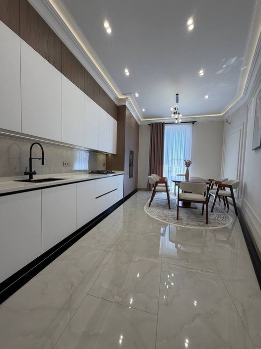 ЖК Абу Даби Продается 5 комнатная квартира ремонт ул.Хувайдо