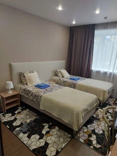 Дикат скидкада  янги мемон хона регистон оркасида