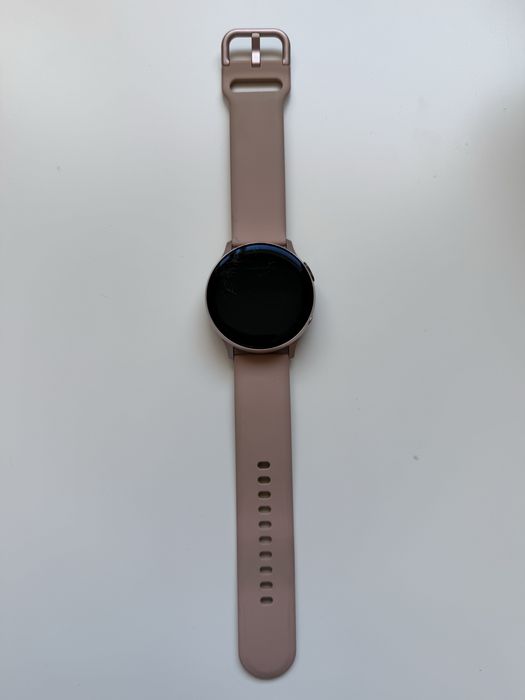Смартчасовник Samsung active 2