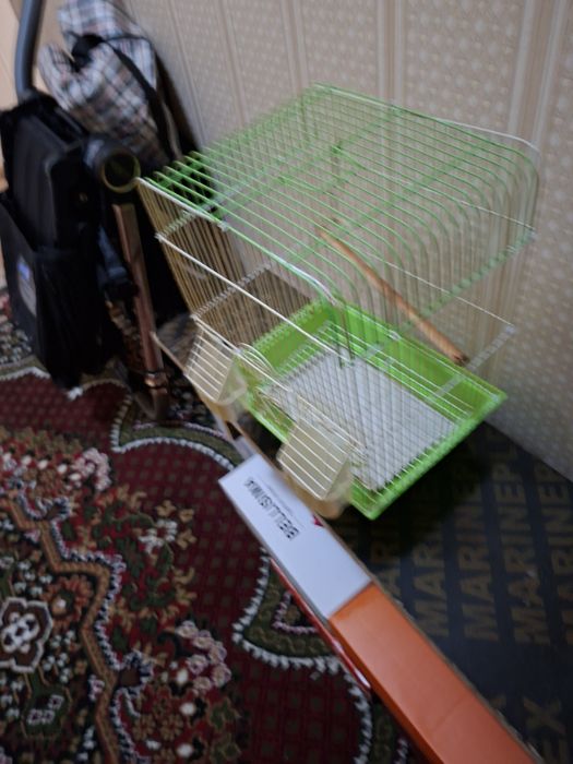 Клетка для птиц.
