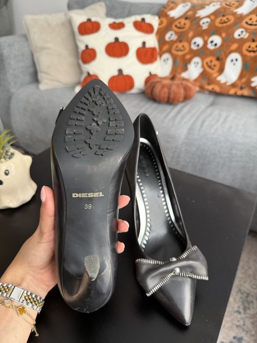 Токчета DIESEL, 39-ти номер