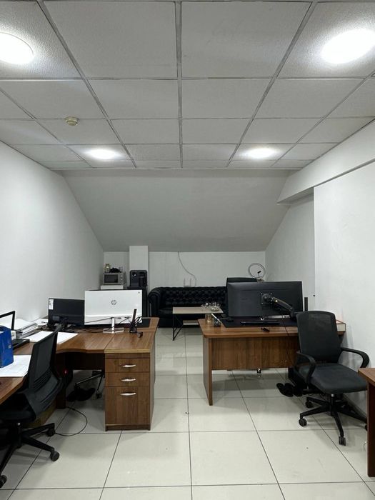 Аренда под офис 35м2 1 этаж! Лабзак! Вдоль Дороги! 700$