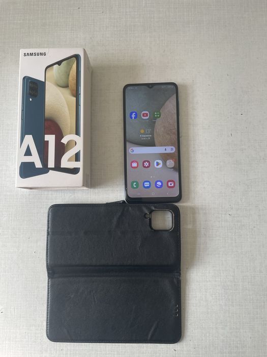 Продавам Самсунг а 12 128гб
