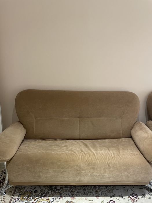 Диван с креслом