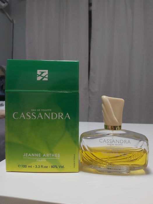 Parfum Cassandra Jeanne Arthes