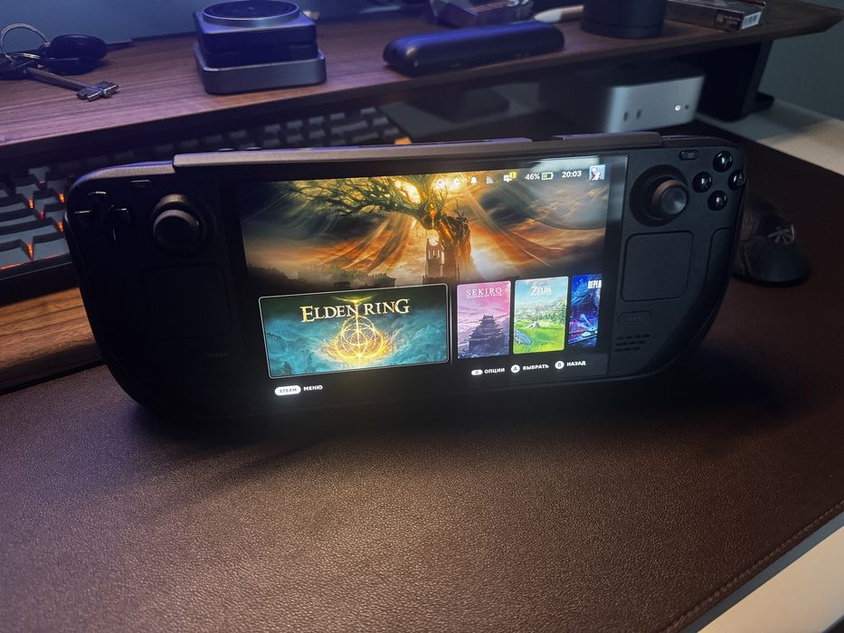 Steam Deck OLED 512gb + case Skull and Co