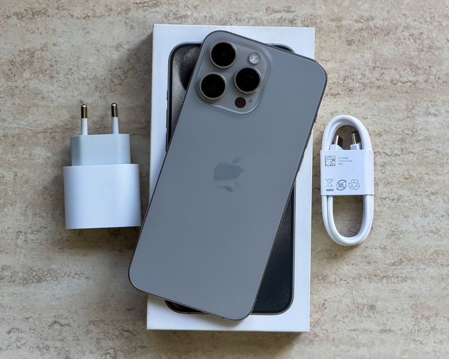 Apple iPhone 15 Pro Max 256GB / Natural Titanium