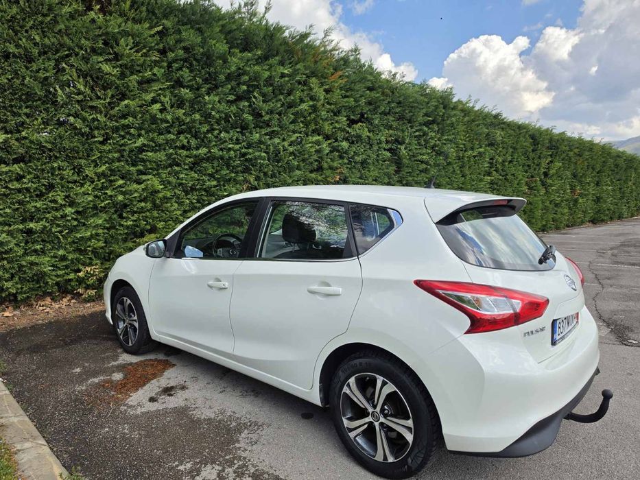 Продавам Nissan Pulsar 1.2