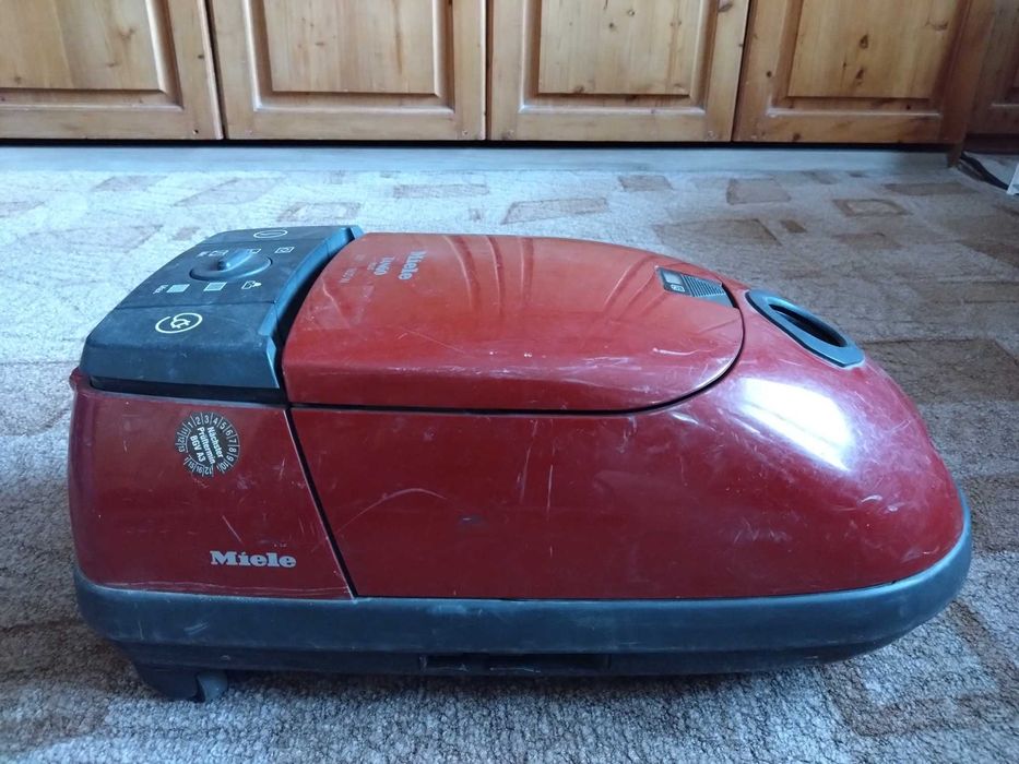 Прахосмукачка Miele Tango Plus 1800W