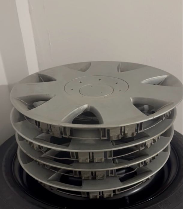 покрышка с диском 4-шт