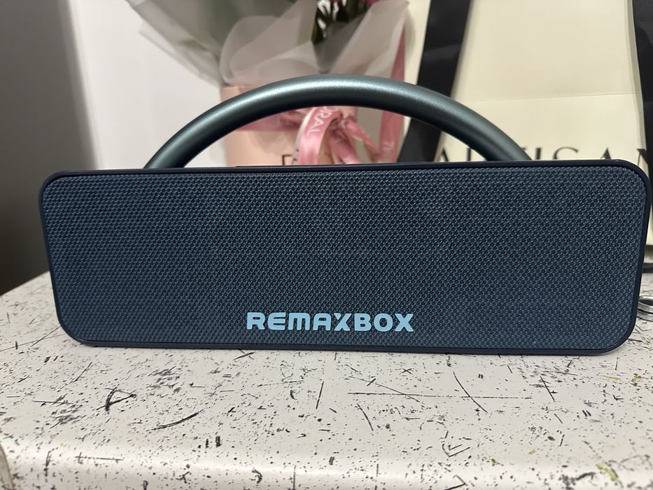 Колонка Remabox мощный звук