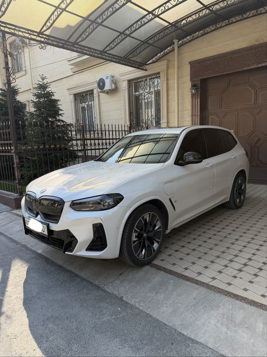 BMW iX3, М пакет, 2023, Фулловая, состояние идеал. Карска чистая.