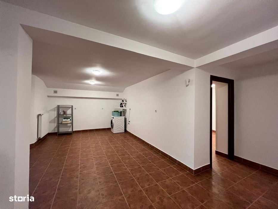 Vilă Pipera | 360 mp | Teren 1.000 mp | 8 camere | 5 băi | Garaj