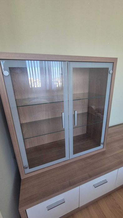ТВ шкаф + витрина с осветление