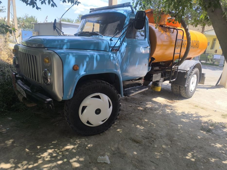 Bezavoz benzin tashuvchi mashina sigʻimi 5 .2 tonna