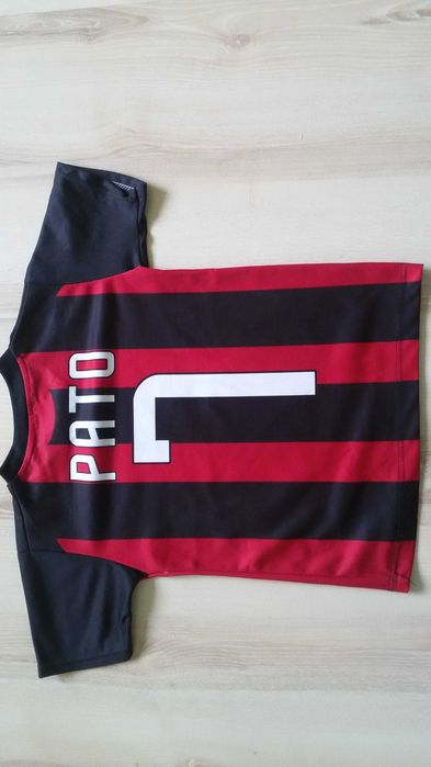 Футболни тениски