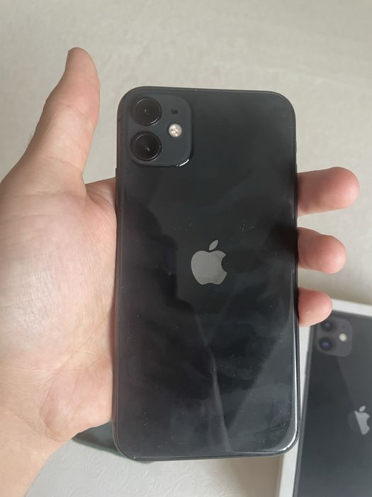 Айфон 11 черный ..