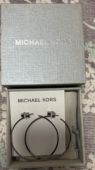 Обеци Michael Kors