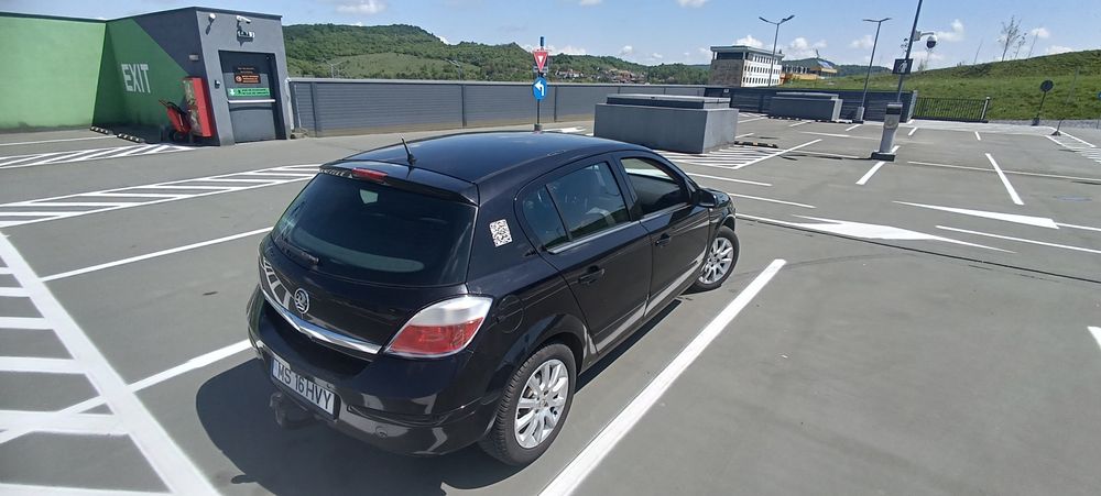 Opel Astra H 1.6 benzinã