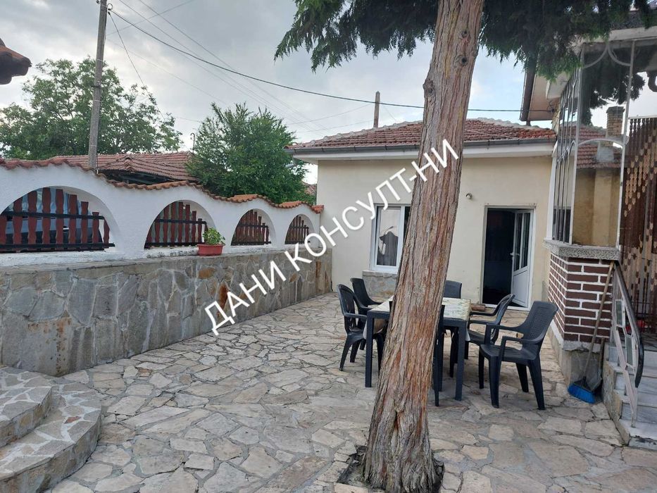 Продава се Къща в Велико Търново, Акация - 140 кв.м за 679 €/кв.м - Снимка #2