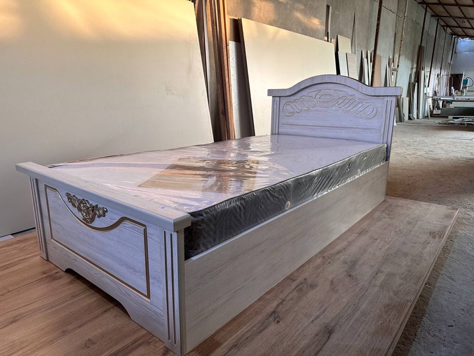 Krovat|kravat|кроват|диван|спалня