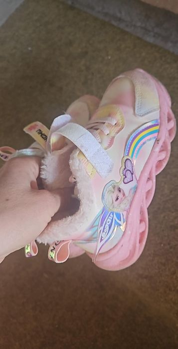 Светещи зимни обувки