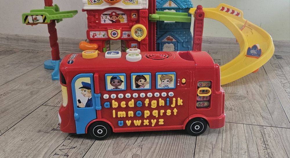 Vtech музикален автобус