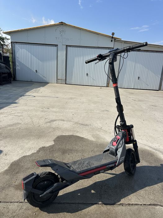 Trotineta electrica Segwey zt3 pro