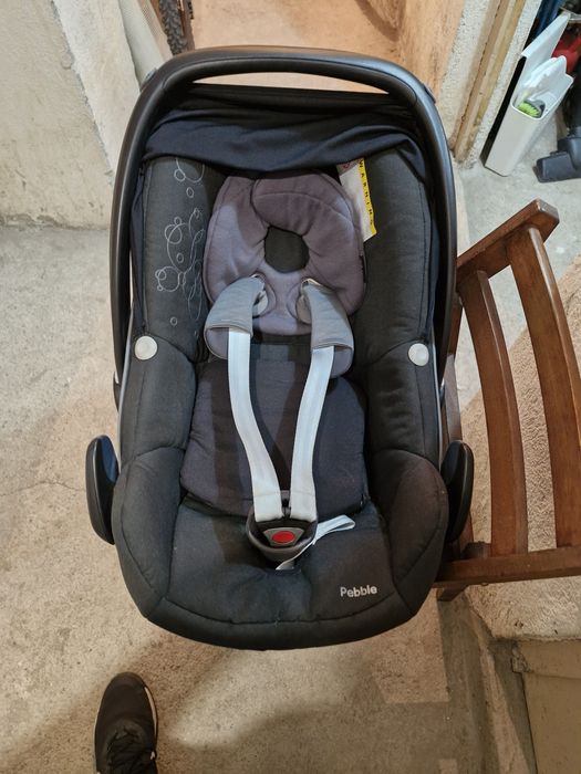 Maxi Cosi Pearl и Pebble + база столче за кола