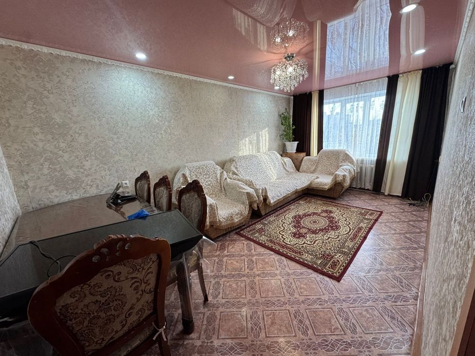 3 бөлмелі пәтер жалға беріледі . Адрес:Ч.Валиханова 22 кв 88