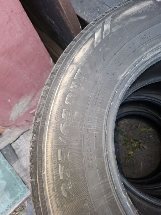 Шины 275/65 R17.