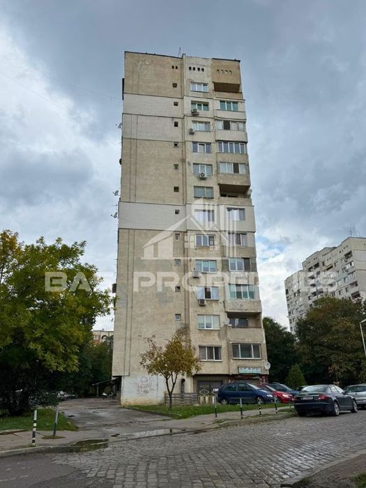 Продава се Тристаен апартамент в София, Света Троица - 103 кв.м за 1748 €/кв.м - Снимка #12