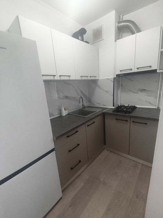 Închiriez garsonieră în zona Coressi