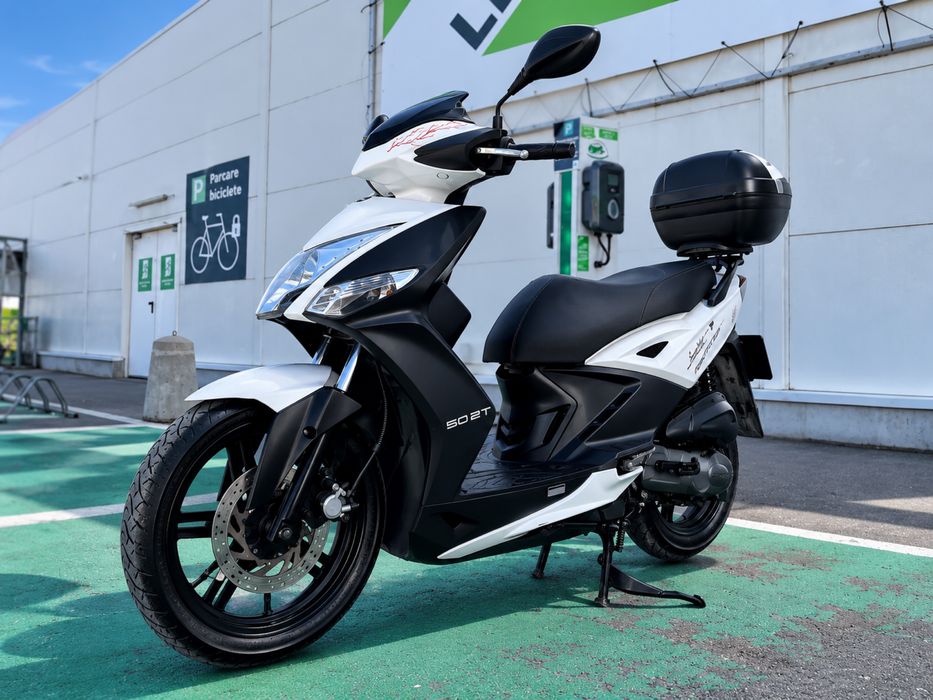 scuter Kymco Agility 16+