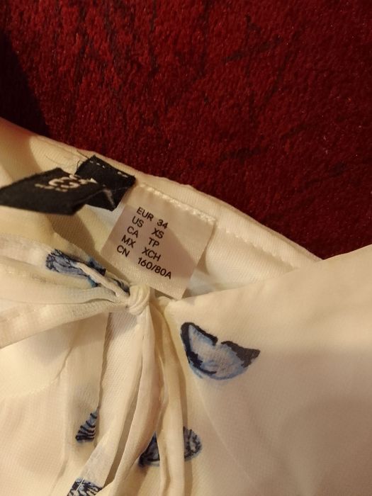 Бяла лятна рокля, H&M