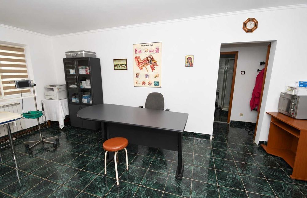 Cabinet Medical sau Spatiu Comercial (2 camere la parter, instrumentar, recunoscut, vad comercial)