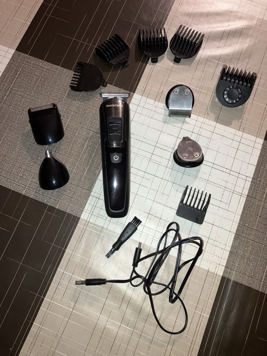 Продавам запазена машинка за подстригване