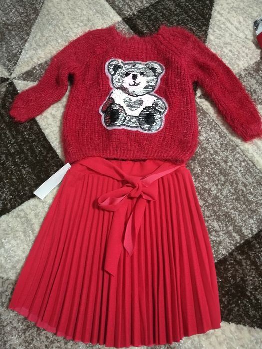 Seturi pentru fetite (fusta și bluza)