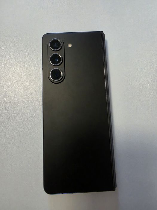 Samsung Z Fold 5  12/512 Gb
